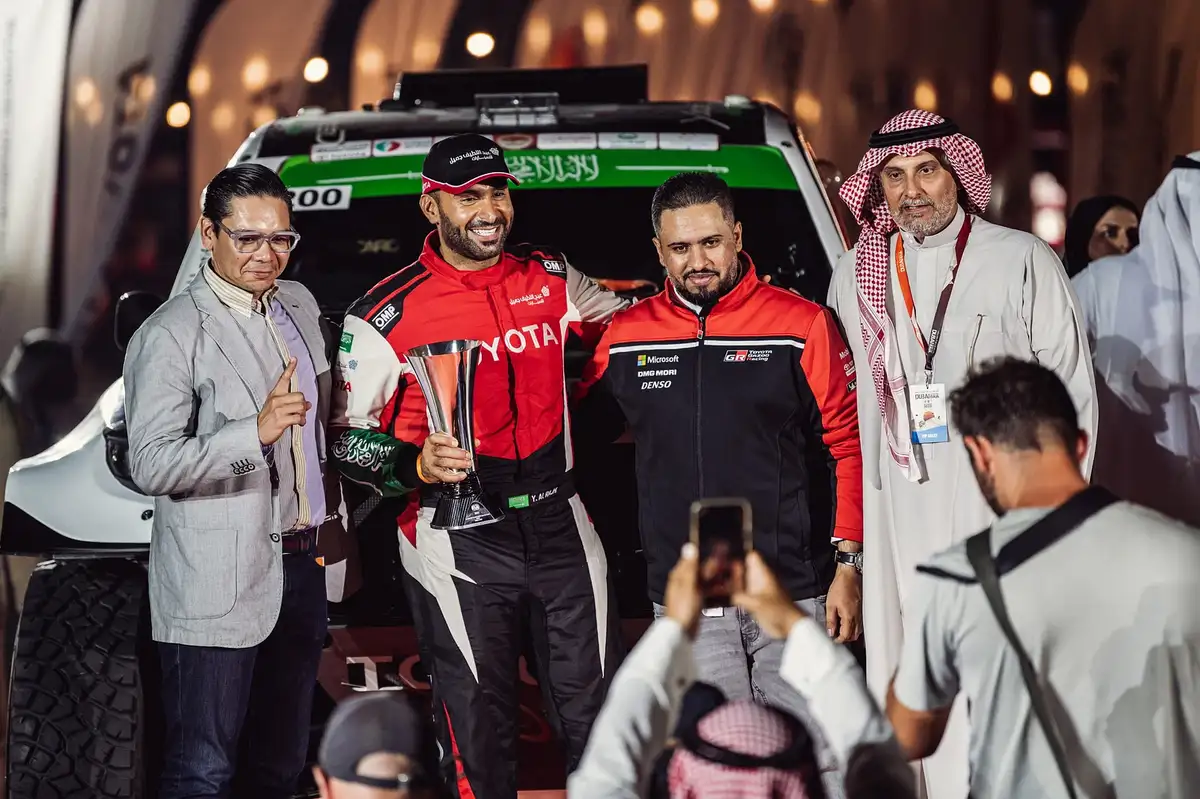 يزيد الراجحي بطل كأس العالم للراليات الصحراوية