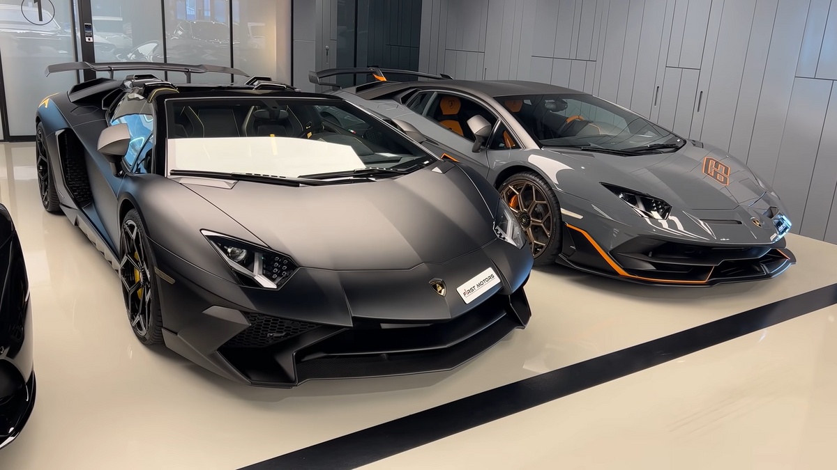 F1rst-Motors-showroom