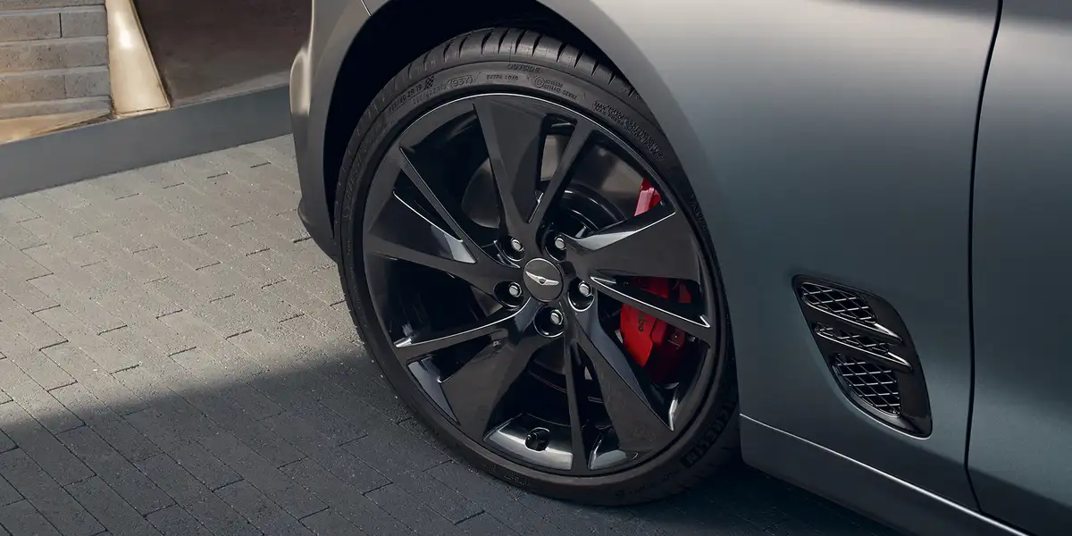  2022 Genesis G70 wheels