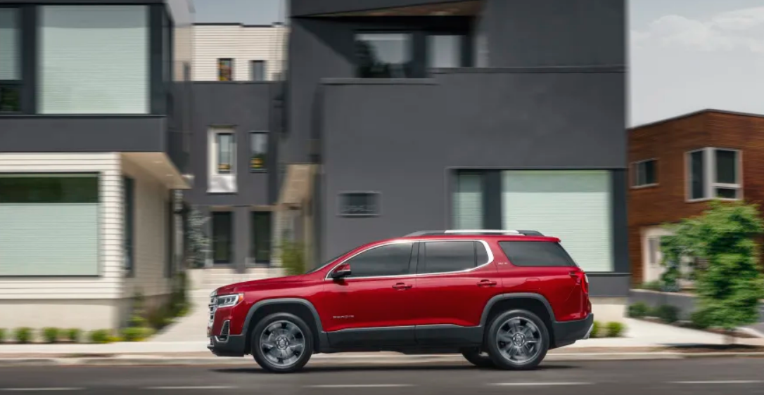 2022-GMC-Acadia-saudi-arabia