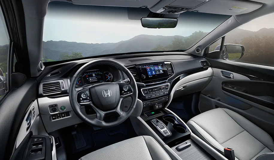 2022 Honda Pilot interior