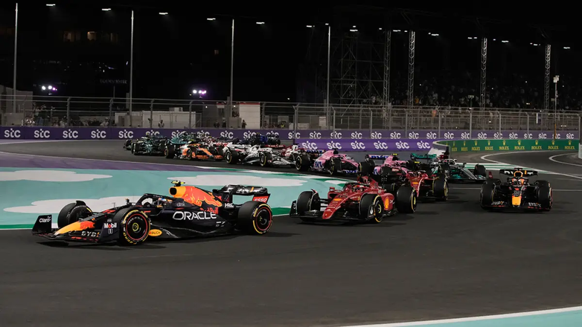 Verstappen wins Formula 1s Saudi Arabian Grand Prix