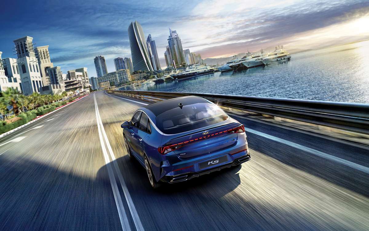  2023 Kia K5 exterior