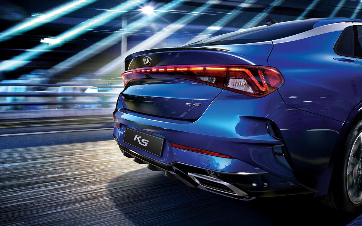  2023 Kia K5 reat-end