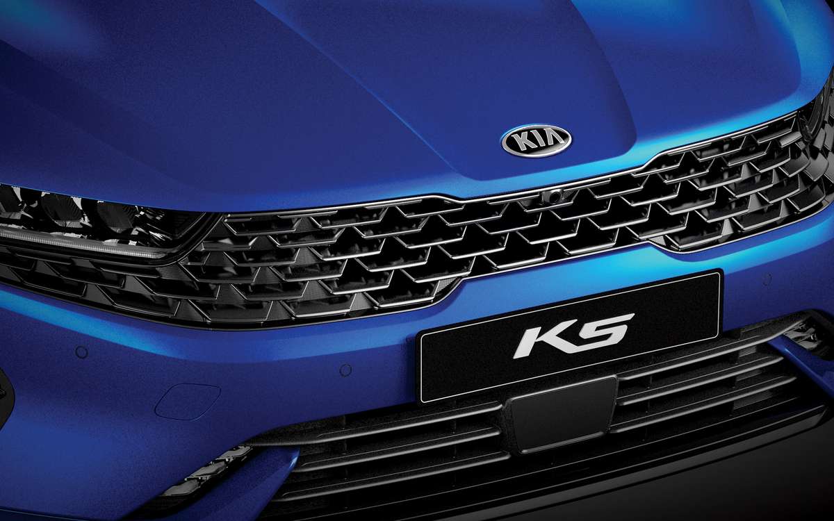  2023 Kia K5 front-end