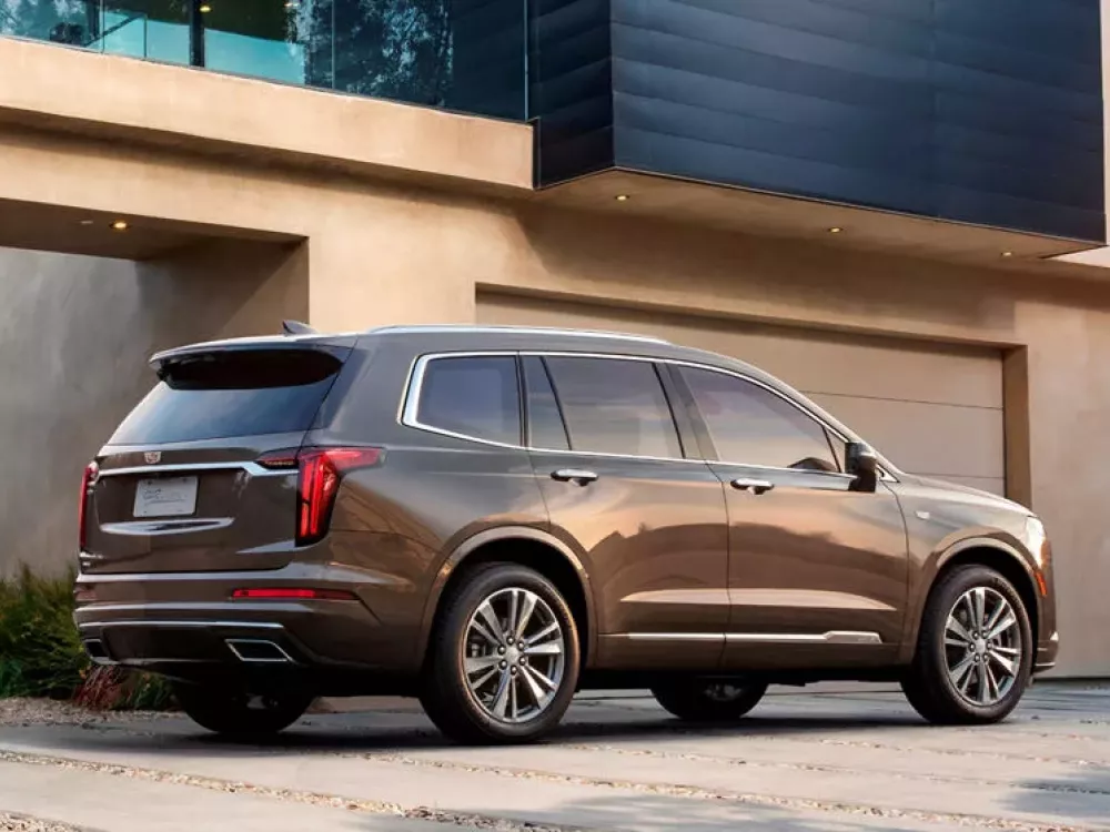 2022 Cadillac XT6 rear-end