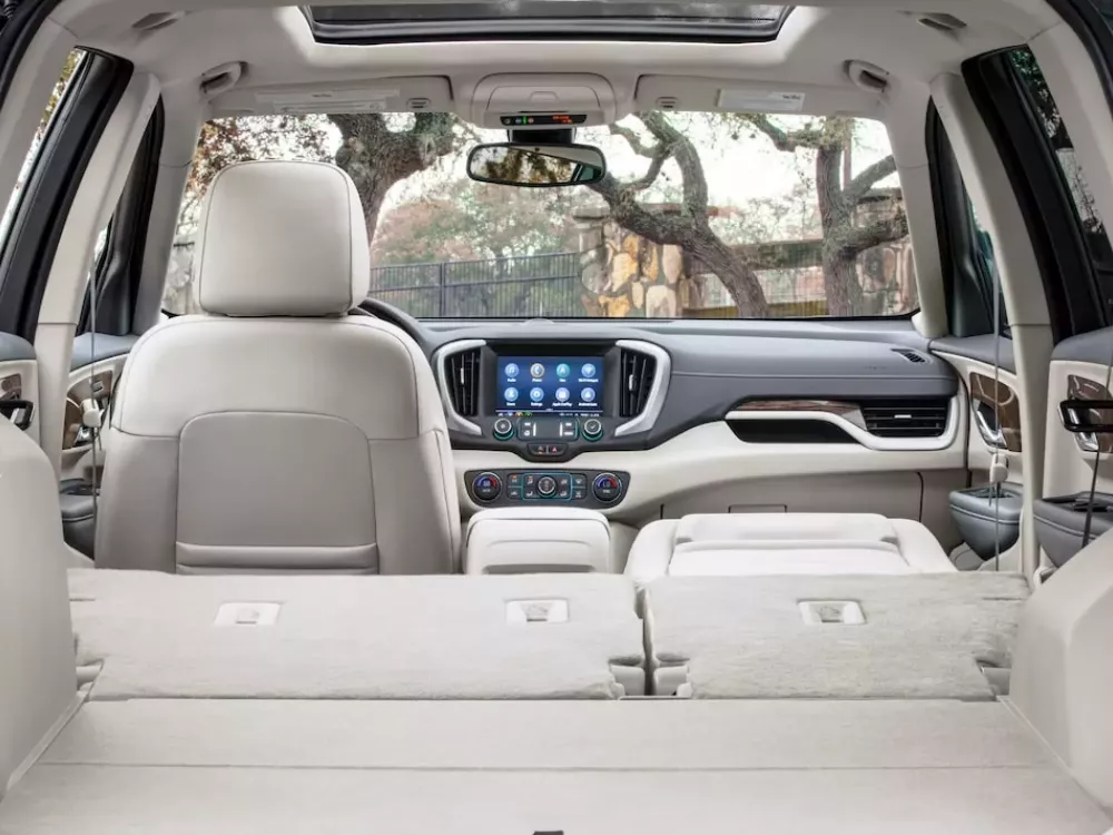 2022 GMC Terrain inteior
