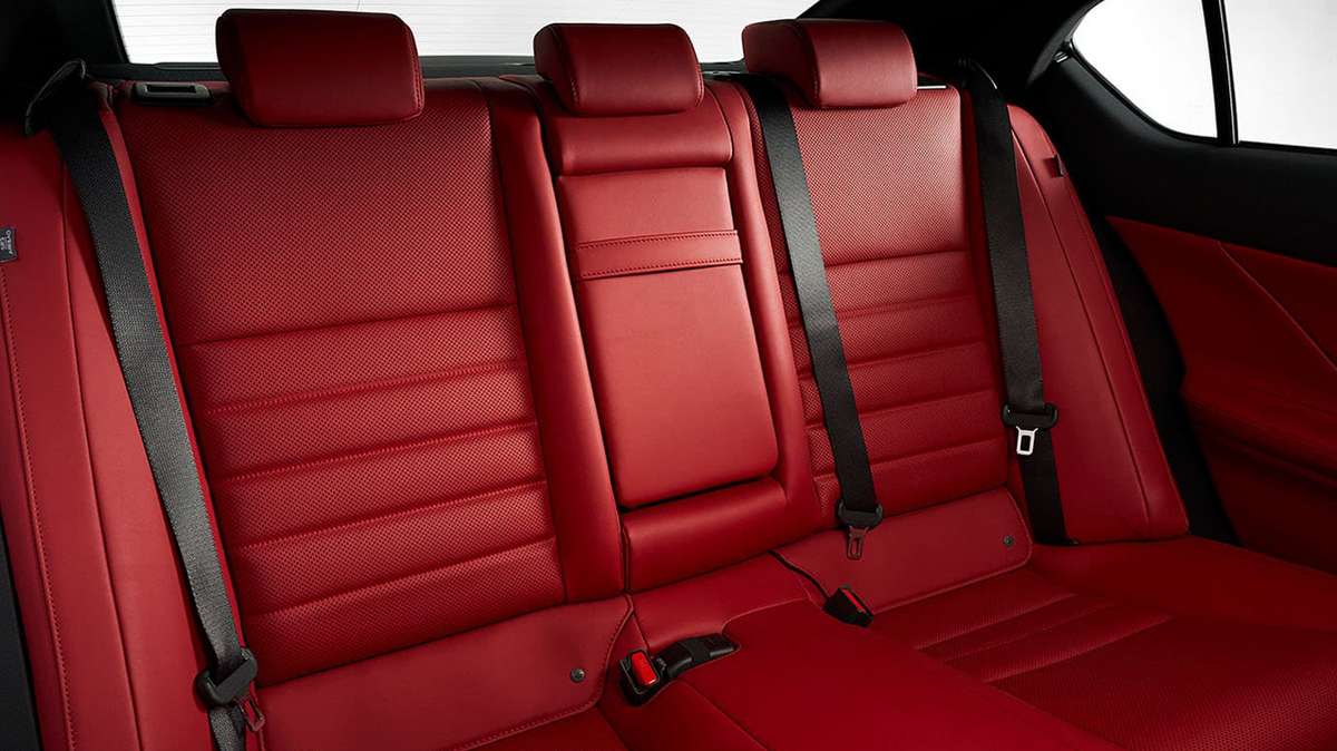 2023 Lexus IS seats
