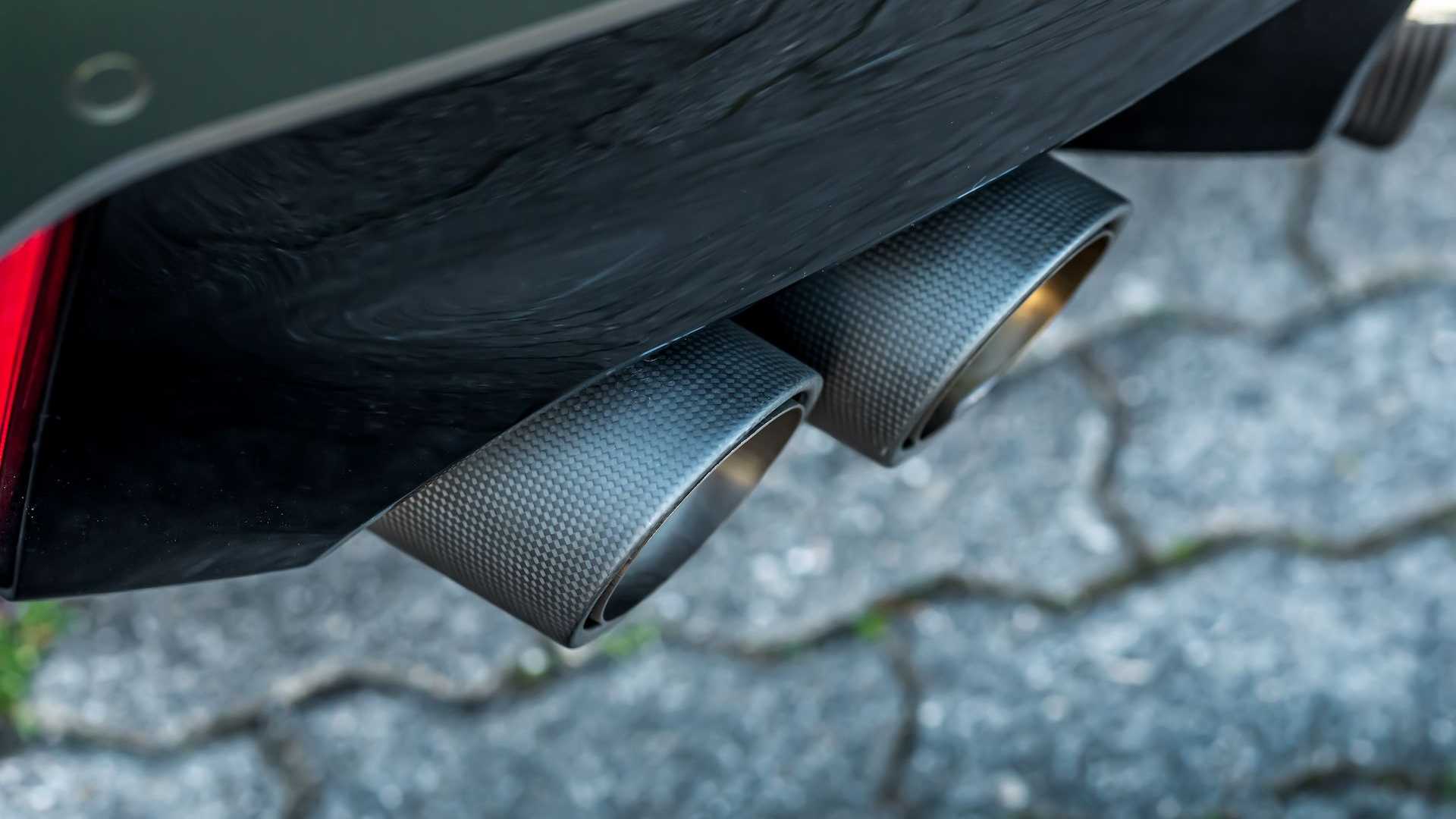 بي إم دبليو M5 CS عادم ختلفي