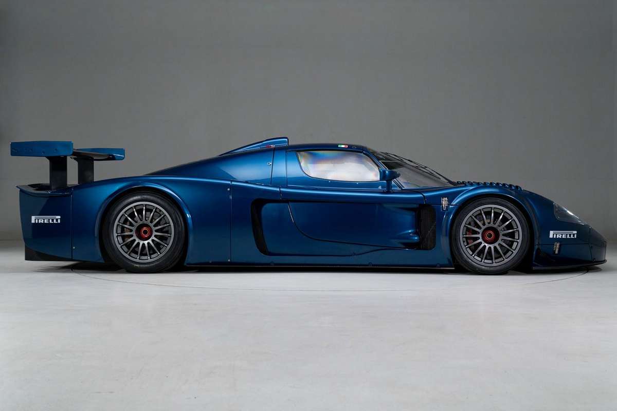 مازيراتي MC12 Versione Corse