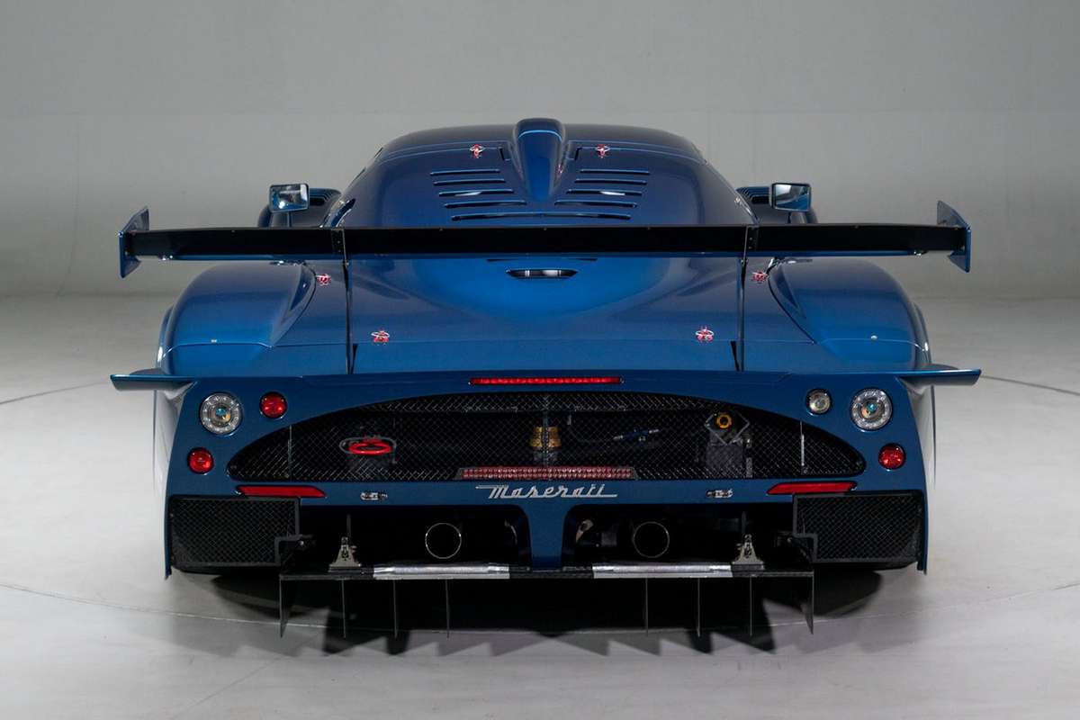 مازيراتي MC12 Versione Corse