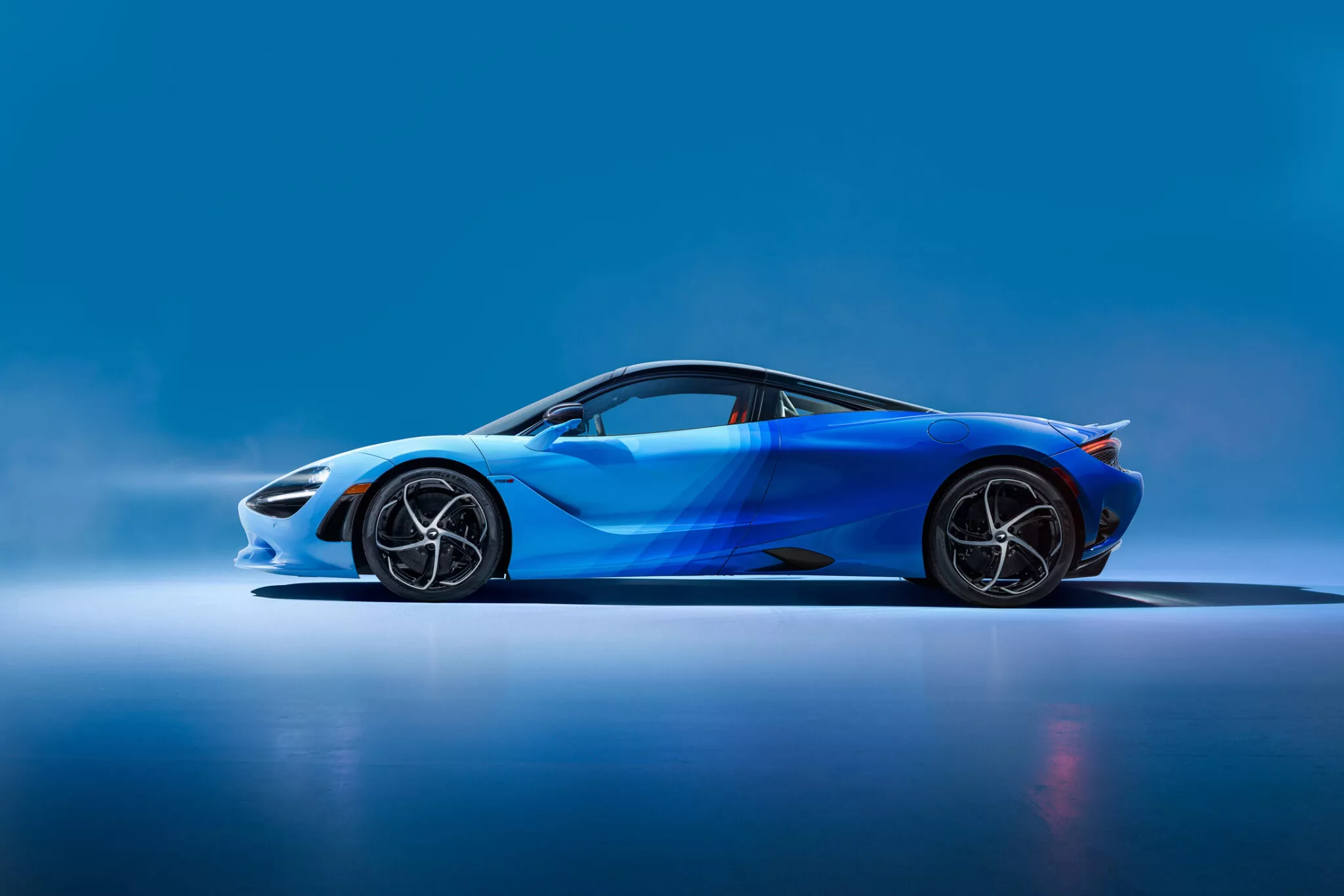 مكلارين-750S-من-الخارج