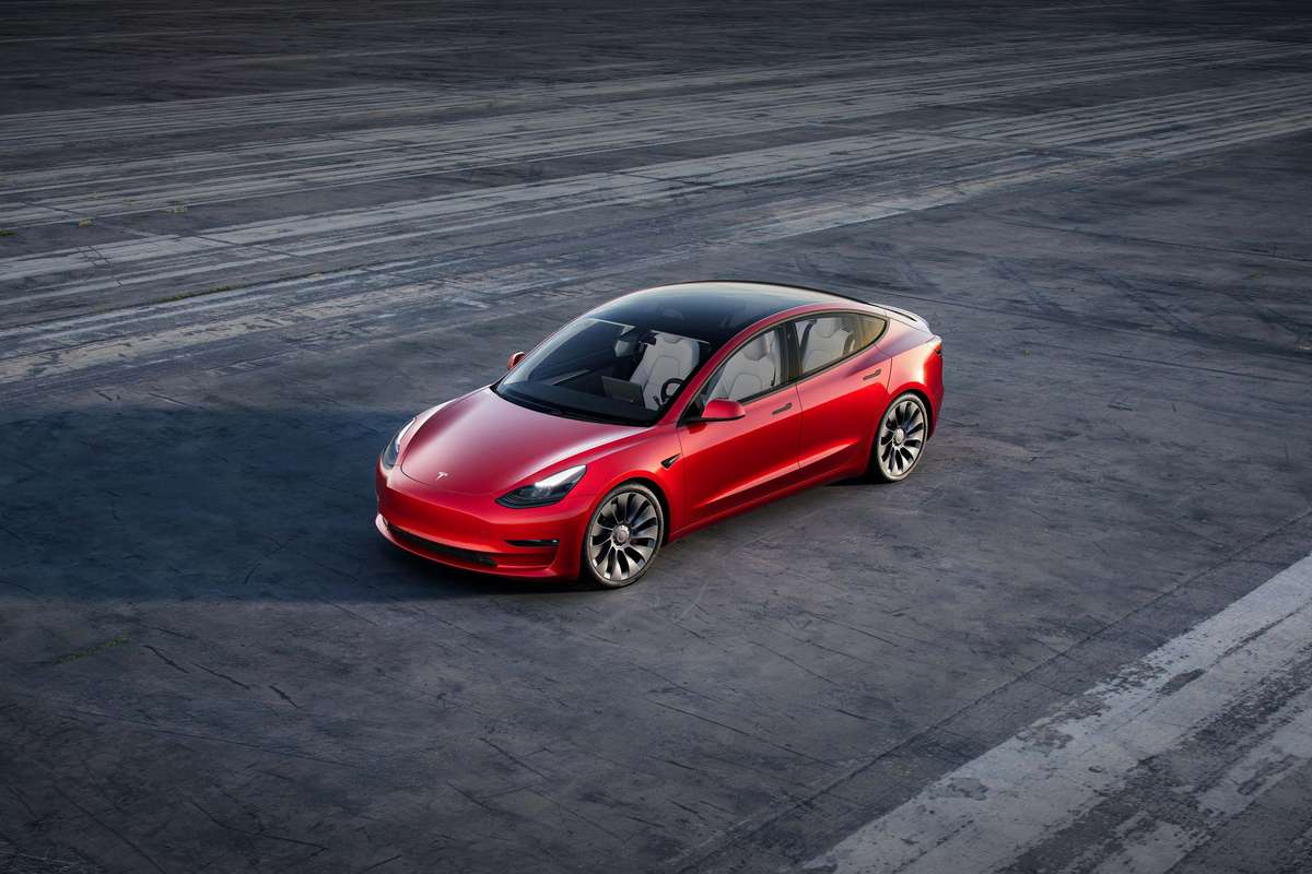 Tesla-Model-3