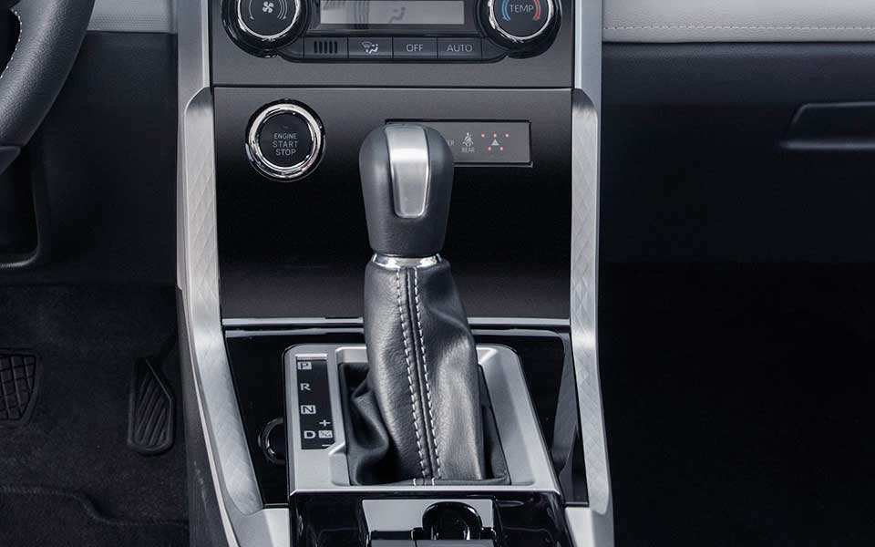 Toyota-VELOZ-2023-gear