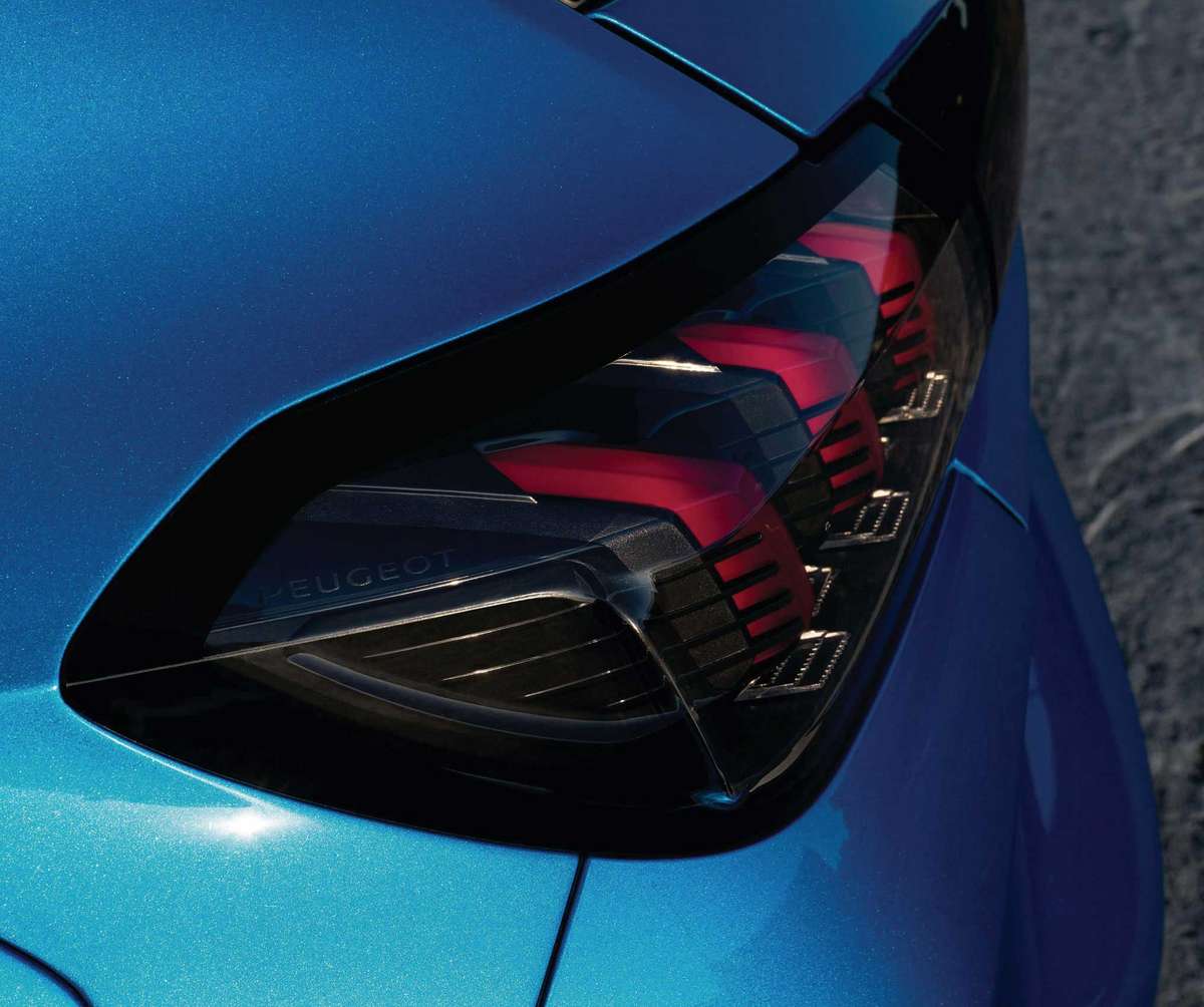 peugeot_208_2023-lights
