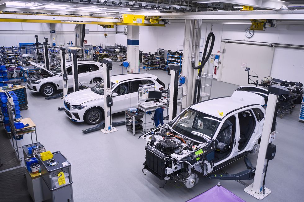 BMW-iX5-production