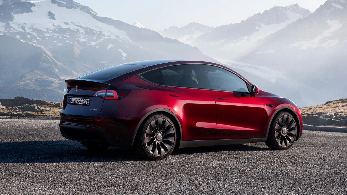 tesla-model-y-suv