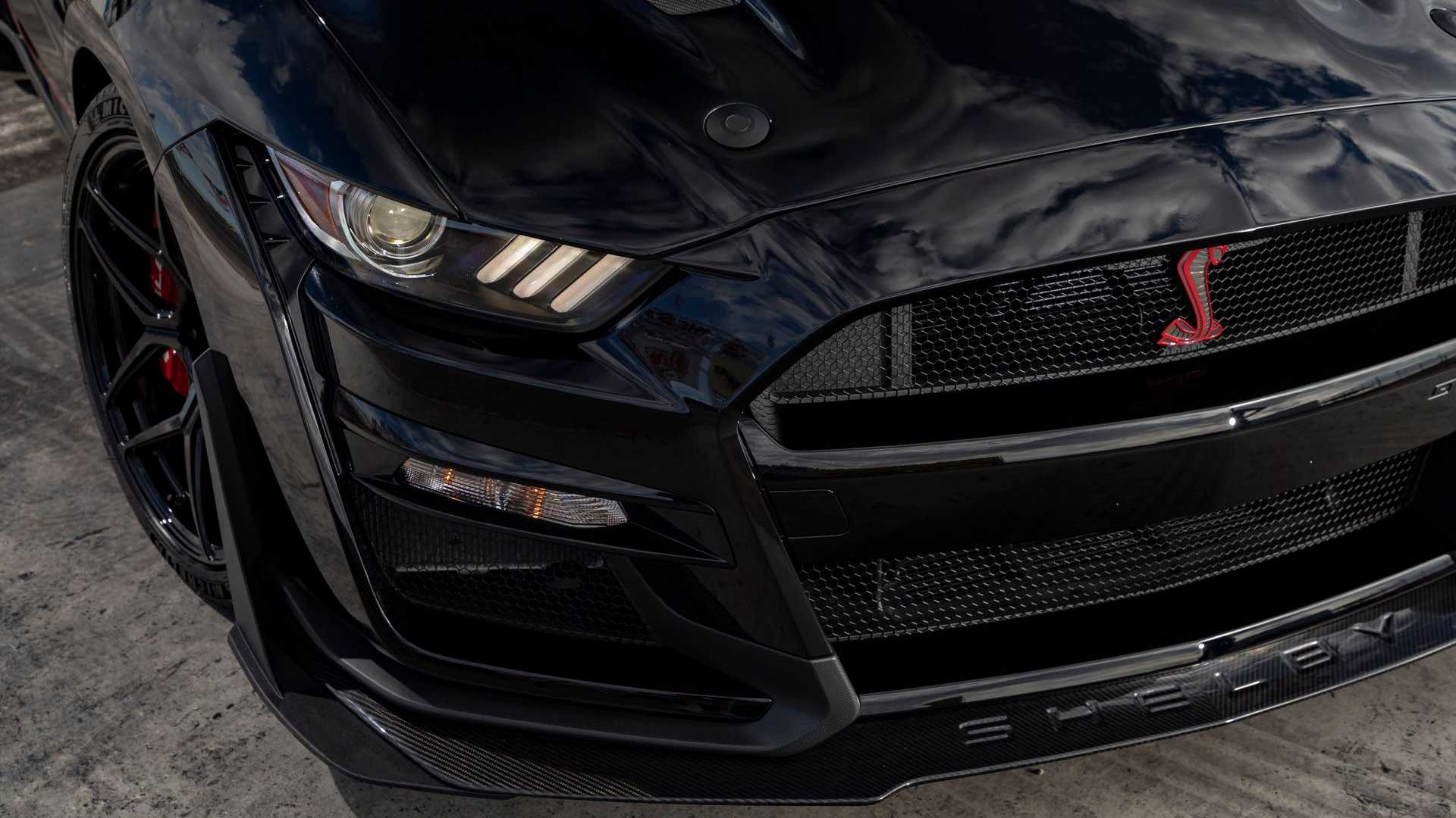 Shelby GT500 Code Red front-end