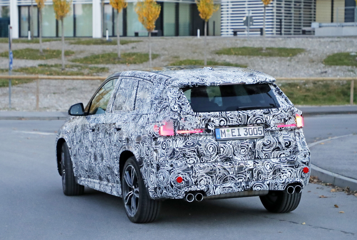 BMW-2023-X1-M35i-xDrive